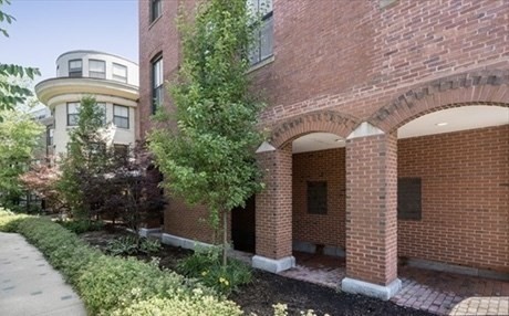 110 Cypress Street, Brookline, Massachusetts, 2 Bedrooms Bedrooms, 5 Rooms Rooms,2 BathroomsBathrooms,Residential Lease,For Rent,Cypress Street,73433487