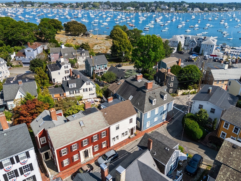 14 Hooper St, Marblehead, Massachusetts, 3 Bedrooms Bedrooms, 6 Rooms Rooms,2 BathroomsBathrooms,Residential,For Sale,Hooper St,73419671