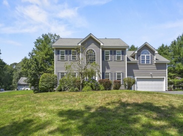 354 Grafton Street, Shrewsbury, Massachusetts, 4 Bedrooms Bedrooms, 12 Rooms Rooms,2.5 BathroomsBathrooms,Residential,For Sale,Grafton Street,73411731