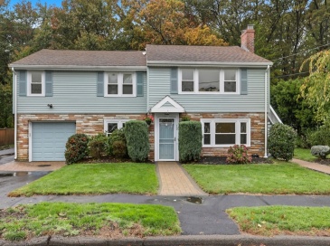 12 Mansfield St, Peabody, Massachusetts, 4 Bedrooms Bedrooms, 9 Rooms Rooms,2 BathroomsBathrooms,Residential,For Sale,Mansfield St,73446599