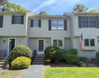 51-A Minot Ave, Wareham, Massachusetts, 2 Bedrooms Bedrooms, 5 Rooms Rooms,1.5 BathroomsBathrooms,Residential,For Sale,Minot Ave,73446853