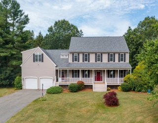 91 Brookside Dr, Middleboro, Massachusetts, 5 Bedrooms Bedrooms, 12 Rooms Rooms,2.5 BathroomsBathrooms,Residential,For Sale,Brookside Dr,73426294