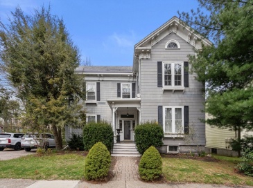 27 Champa St, Newton, Massachusetts, 3 Bedrooms Bedrooms, 6 Rooms Rooms,2 BathroomsBathrooms,Residential Lease,For Rent,Champa St,73446942