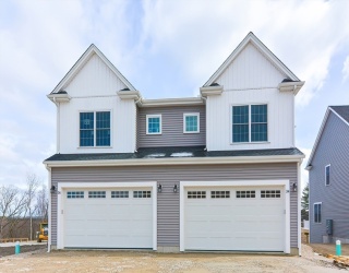 44 Fisherville Terrace, Grafton, Massachusetts, 3 Bedrooms Bedrooms, 7 Rooms Rooms,2.5 BathroomsBathrooms,Residential,For Sale,Fisherville Terrace,73424312