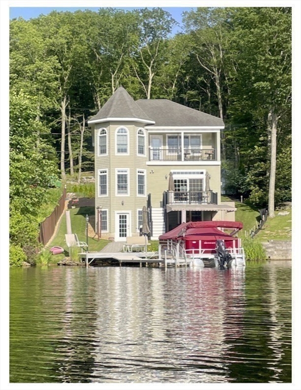 6 Wildwood Lane, Spencer, Massachusetts, 3 Bedrooms Bedrooms, 7 Rooms Rooms,3 BathroomsBathrooms,Residential,For Sale,Wildwood Lane,73399276