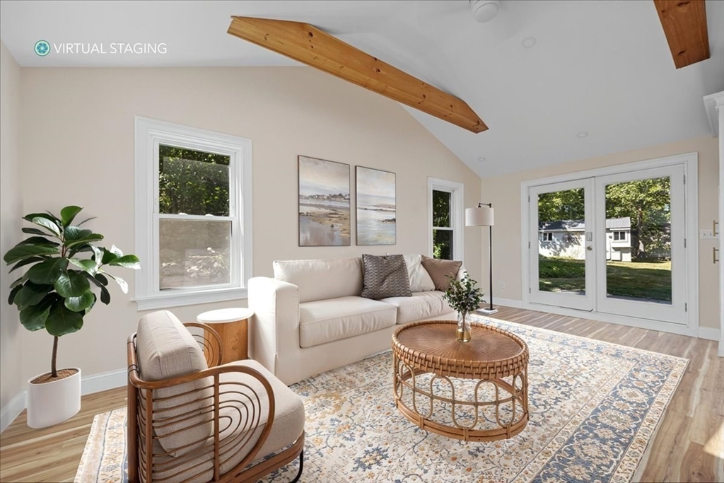 198 Hull Street, Hingham, Massachusetts, 3 Bedrooms Bedrooms, 7 Rooms Rooms,1.5 BathroomsBathrooms,Residential,For Sale,Hull Street,73386643