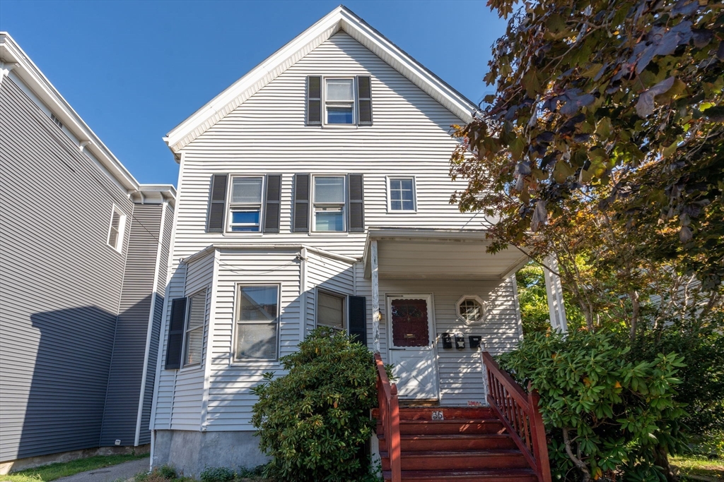 35 Appleton Street, Everett, Massachusetts, 6 Bedrooms Bedrooms, 11 Rooms Rooms,3 BathroomsBathrooms,Residential Income,For Sale,Appleton Street,73428523