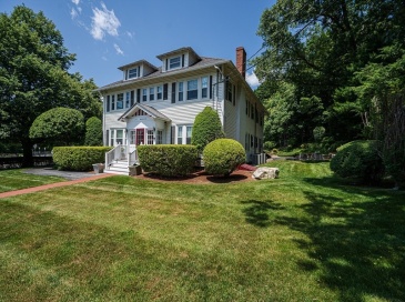 107 Woburn Street, Reading, Massachusetts, ,Commercial Sale,For Sale,Woburn Street,73395032 107 Woburn Street, Reading, Massachusetts, ,Commercial Sale,For Sale,Woburn Street,73395032