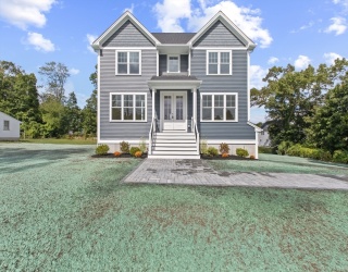 1078 Taunton Ave, Seekonk, Massachusetts, 3 Bedrooms Bedrooms, 7 Rooms Rooms,2.5 BathroomsBathrooms,Residential,For Sale,Taunton Ave,73432790