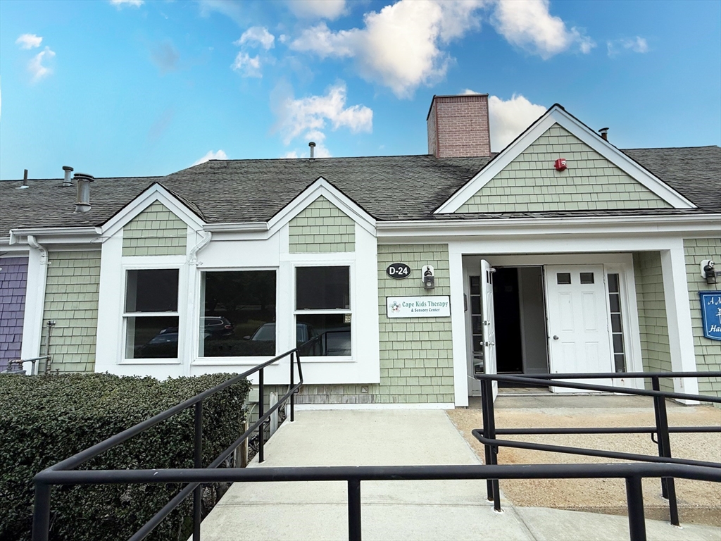 681 Falmouth Rd, Mashpee, Massachusetts, ,Commercial Lease,For Rent,Falmouth Rd,73447210