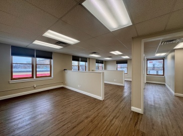 38 Elm Street, Westfield, Massachusetts, ,Commercial Lease,For Rent,Elm Street,73447238