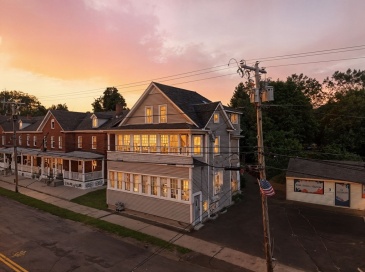 3 Adams St., Easthampton, Massachusetts, 5 Bedrooms Bedrooms, 10 Rooms Rooms,3 BathroomsBathrooms,Residential Income,For Sale,Adams St.,73435147