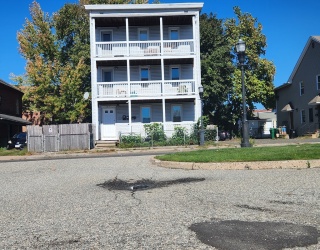 147 School St, Chicopee, Massachusetts, 3 Bedrooms Bedrooms, 5 Rooms Rooms,1 BathroomBathrooms,Residential Lease,For Rent,School St,73442624