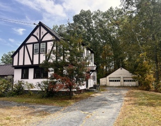 59 Munson St, Greenfield, Massachusetts, 3 Bedrooms Bedrooms, 6 Rooms Rooms,2 BathroomsBathrooms,Residential Lease,For Rent,Munson St,73441044