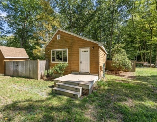 20 Rowell Rd, Wrentham, Massachusetts, 1 Bedroom Bedrooms, 3 Rooms Rooms,1 BathroomBathrooms,Residential,For Sale,Rowell Rd,73432542