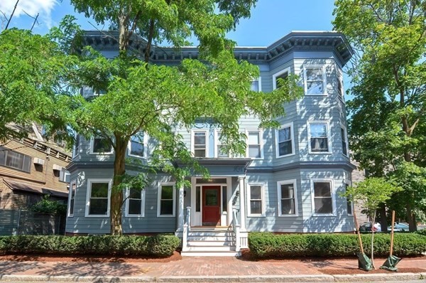 28 Inman Street, Cambridge, Massachusetts, 3 Bedrooms Bedrooms, 8 Rooms Rooms,2 BathroomsBathrooms,Residential Lease,For Rent,Inman Street,73447511