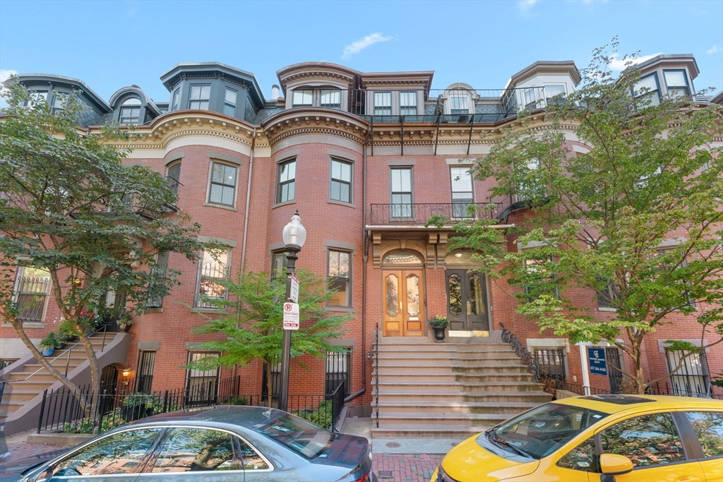 18 Concord Square, Boston, Massachusetts, 1 Bedroom Bedrooms, 4 Rooms Rooms,1.5 BathroomsBathrooms,Residential Lease,For Rent,Concord Square,73447634