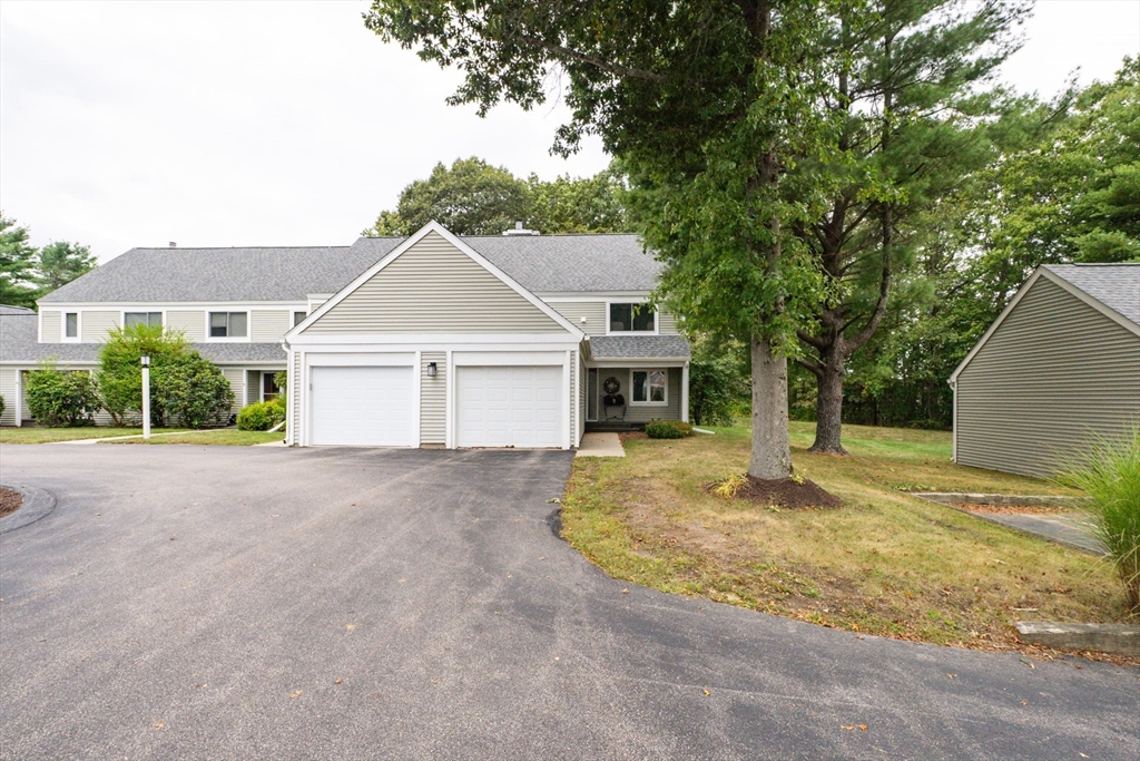 120 Stone Ridge Rd., Franklin, Massachusetts, 2 Bedrooms Bedrooms, 6 Rooms Rooms,2.5 BathroomsBathrooms,Residential,For Sale,Stone Ridge Rd.,73429743
