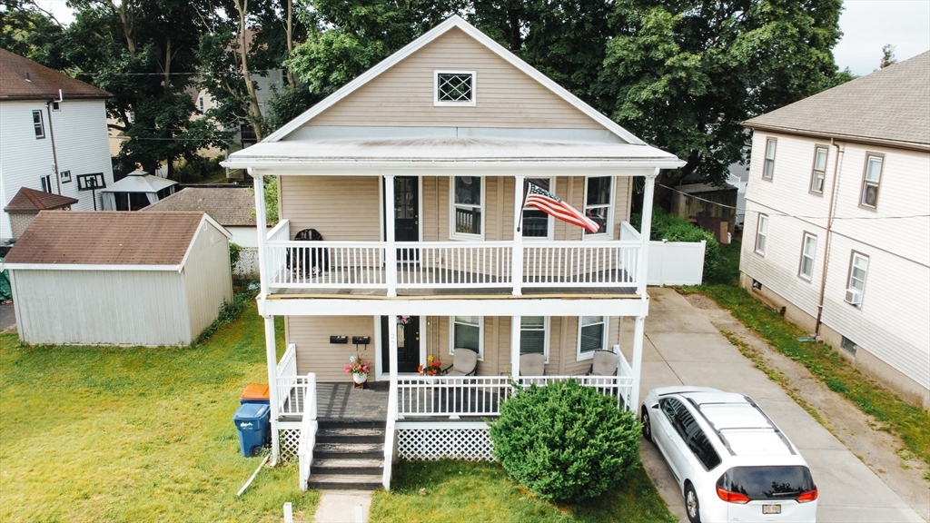 27 Morgan St, Fairhaven, Massachusetts, 5 Bedrooms Bedrooms, 8 Rooms Rooms,2 BathroomsBathrooms,Residential Income,For Sale,Morgan St,73391606