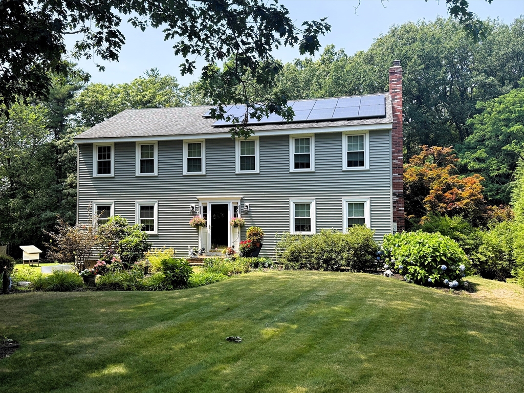 9 Ellsworth Rd, Andover, Massachusetts, 4 Bedrooms Bedrooms, 9 Rooms Rooms,2.5 BathroomsBathrooms,Residential,For Sale,Ellsworth Rd,73421190