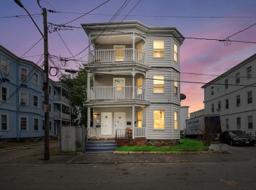 25 Somerset Pl, Brockton, Massachusetts, 9 Bedrooms Bedrooms, 18 Rooms Rooms,3 BathroomsBathrooms,Residential Income,For Sale,Somerset Pl,73393188