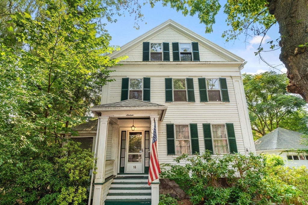 16 Ditson Place, Methuen, Massachusetts, 7 Bedrooms Bedrooms, 13 Rooms Rooms,2.5 BathroomsBathrooms,Residential,For Sale,Ditson Place,73429191