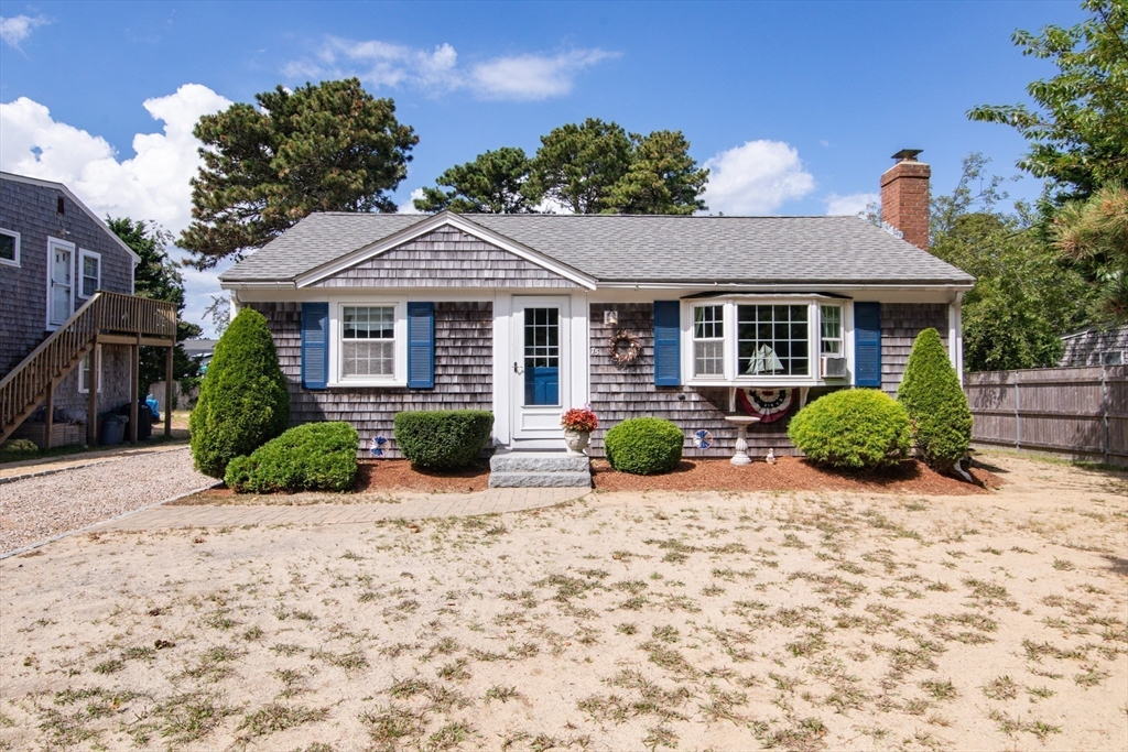 75 Susan Ruth Road, Dennis, Massachusetts, 3 Bedrooms Bedrooms, 5 Rooms Rooms,1 BathroomBathrooms,Residential,For Sale,Susan Ruth Road,73425439