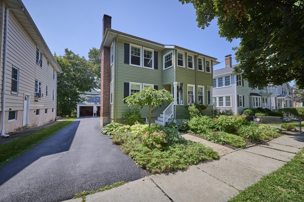 38-40 Wiley Road, Belmont, Massachusetts, 7 Bedrooms Bedrooms, 14 Rooms Rooms,2 BathroomsBathrooms,Residential Income,For Sale,Wiley Road,73419472