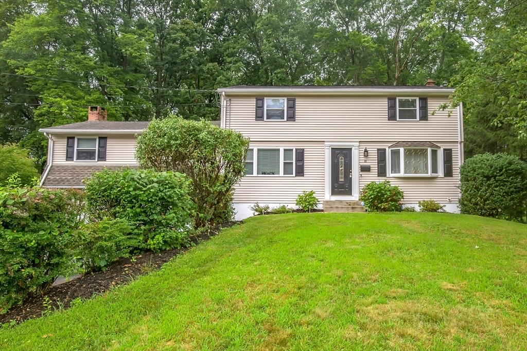 10 Belinda, Enfield, Connecticut, 4 Bedrooms Bedrooms, 8 Rooms Rooms,2 BathroomsBathrooms,Residential,For Sale,Belinda,73403096