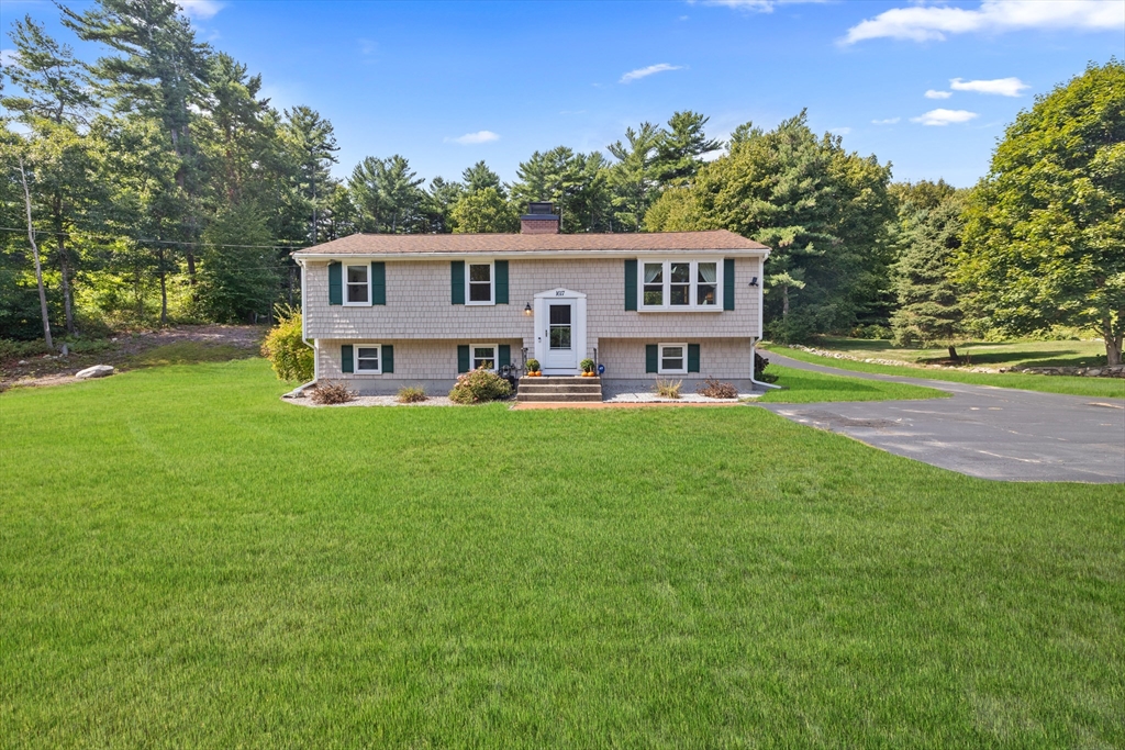 1617 Main St, Marshfield, Massachusetts, 3 Bedrooms Bedrooms, 6 Rooms Rooms,2 BathroomsBathrooms,Residential,For Sale,Main St,73432556