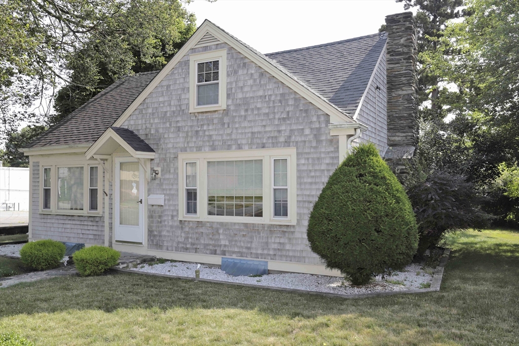 868 Ashley Boulevard, New Bedford, Massachusetts, ,Commercial Sale,For Sale,Ashley Boulevard,73425121