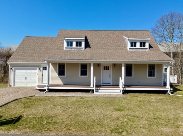 9 Country Lane, Dennis, Massachusetts, 3 Bedrooms Bedrooms, 6 Rooms Rooms,2.5 BathroomsBathrooms,Residential,For Sale,Country Lane,73339326