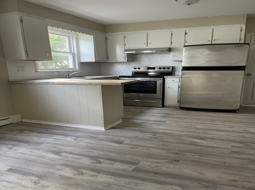 137 Coffin Avenue, New Bedford, Massachusetts, 3 Bedrooms Bedrooms, 5 Rooms Rooms,1 BathroomBathrooms,Residential Lease,For Rent,Coffin Avenue,73406802