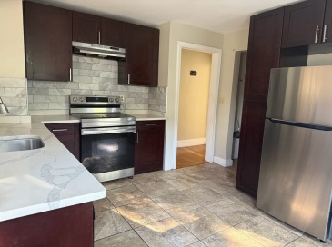 38 Everton St., Boston, Massachusetts, 3 Bedrooms Bedrooms, 5 Rooms Rooms,1 BathroomBathrooms,Residential Lease,For Rent,Everton St.,73447863