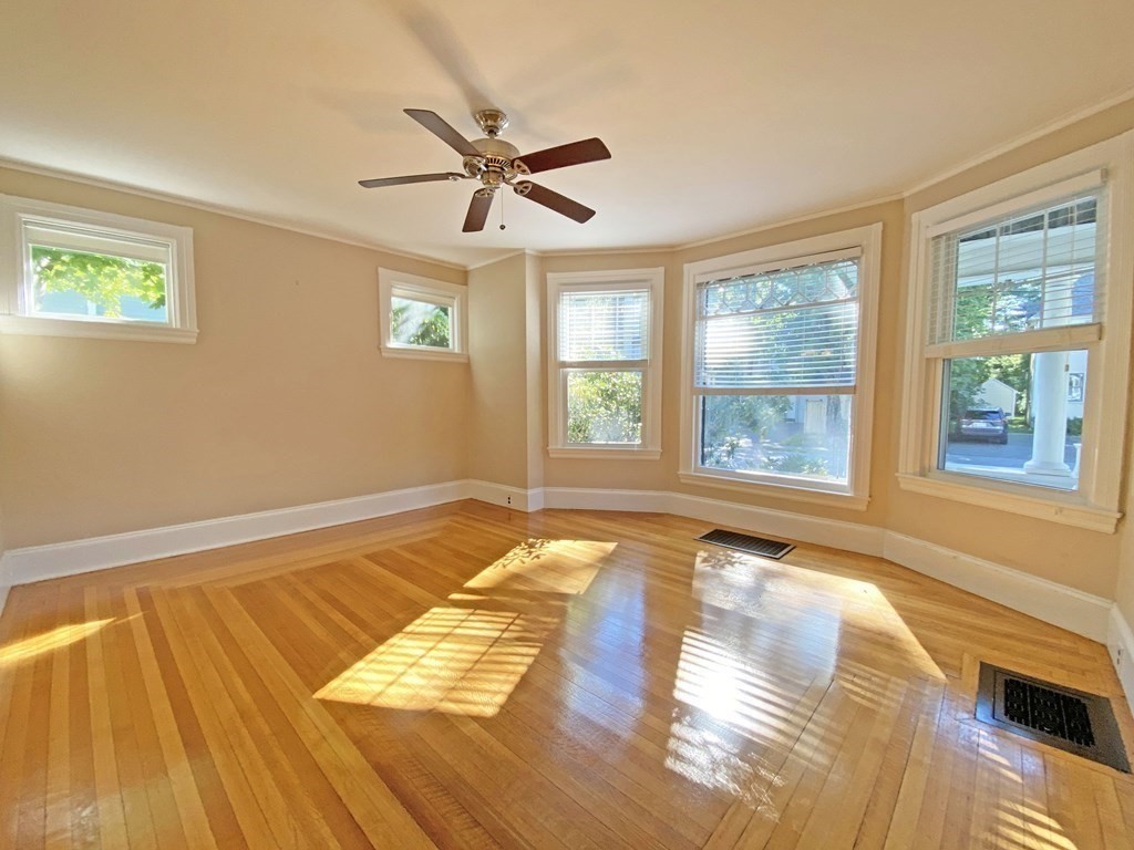 24 Bowdoin St., Newton, Massachusetts, 4 Bedrooms Bedrooms, 9 Rooms Rooms,2.5 BathroomsBathrooms,Residential Lease,For Rent,Bowdoin St.,73440271