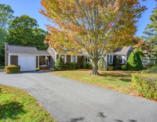 17 South St, Yarmouth, Massachusetts, 3 Bedrooms Bedrooms, 6 Rooms Rooms,1.5 BathroomsBathrooms,Residential,For Sale,South St,73447961