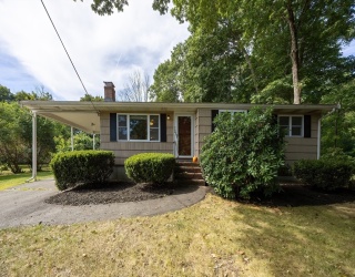115 S. High Street, Foxboro, Massachusetts, 3 Bedrooms Bedrooms, 6 Rooms Rooms,1.5 BathroomsBathrooms,Residential,For Sale,S. High Street,73432504