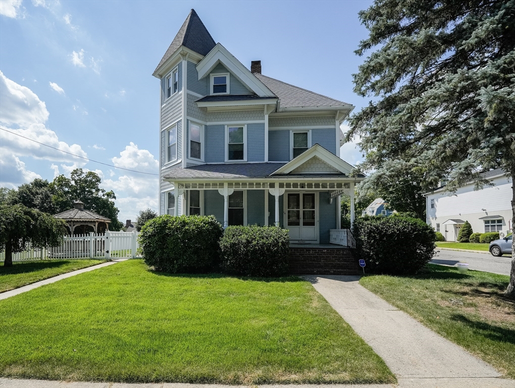 14 Squier St, Palmer, Massachusetts, 7 Bedrooms Bedrooms, 14 Rooms Rooms,3 BathroomsBathrooms,Residential,For Sale,Squier St,73408896