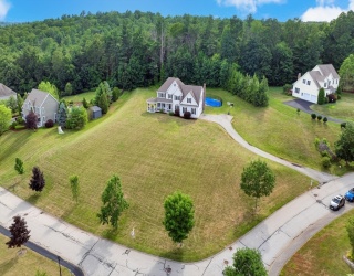 7 Meadow View Ln, Sturbridge, Massachusetts, 5 Bedrooms Bedrooms, 9 Rooms Rooms,3 BathroomsBathrooms,Residential,For Sale,Meadow View Ln,73399696