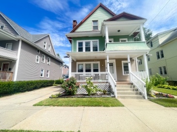 41-43 Whittier St, Springfield, Massachusetts, 8 Bedrooms Bedrooms, 17 Rooms Rooms,3 BathroomsBathrooms,Residential Income,For Sale,Whittier St,73422235