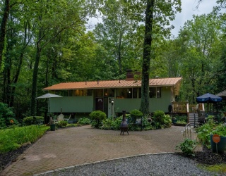 224 Ballhill Rd, Princeton, Massachusetts, 4 Bedrooms Bedrooms, 7 Rooms Rooms,2 BathroomsBathrooms,Residential,For Sale,Ballhill Rd,73413573