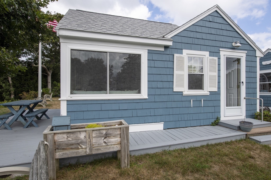 51 Canal Street, Bourne, Massachusetts, 1 Bedroom Bedrooms, 2 Rooms Rooms,1 BathroomBathrooms,Residential,For Sale,Canal Street,73427258