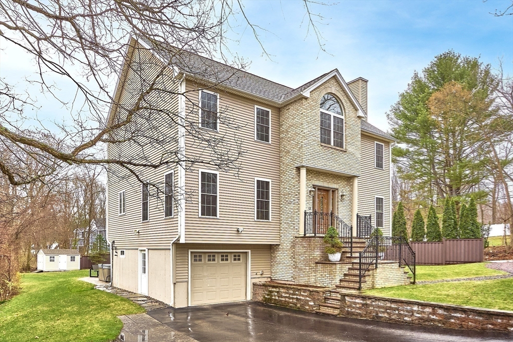 49 Brigham Hill Rd, Grafton, Massachusetts, 4 Bedrooms Bedrooms, 7 Rooms Rooms,3.5 BathroomsBathrooms,Residential,For Sale,Brigham Hill Rd,73417043