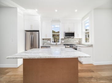 9 Knollin St, Malden, Massachusetts, 2 Bedrooms Bedrooms, 5 Rooms Rooms,2 BathroomsBathrooms,Residential Lease,For Rent,Knollin St,73448251