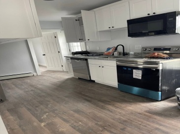 43 Maple St, Spencer, Massachusetts, 3 Bedrooms Bedrooms, 6 Rooms Rooms,1 BathroomBathrooms,Residential Lease,For Rent,Maple St,73448434 43 Maple St, Spencer, Massachusetts, 3 Bedrooms Bedrooms, 6 Rooms Rooms,1 BathroomBathrooms,Residential Lease,For Rent,Maple St,73448434