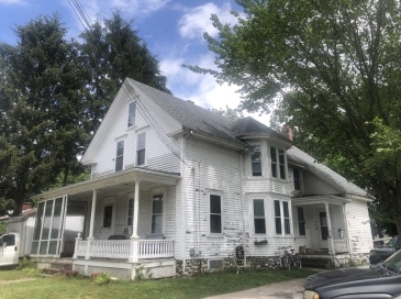87 Pearl Street, Middleboro, Massachusetts, 4 Bedrooms Bedrooms, 10 Rooms Rooms,2 BathroomsBathrooms,Residential Income,For Sale,Pearl Street,73416479
