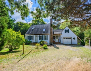 10 Appleseed Rd, Eastham, Massachusetts, 3 Bedrooms Bedrooms, 7 Rooms Rooms,2 BathroomsBathrooms,Residential,For Sale,Appleseed Rd,73433196