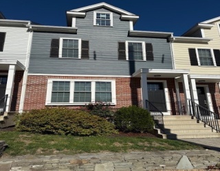 176 Main St., Medway, Massachusetts, 2 Bedrooms Bedrooms, 4 Rooms Rooms,2 BathroomsBathrooms,Residential,For Sale,Main St.,73448681