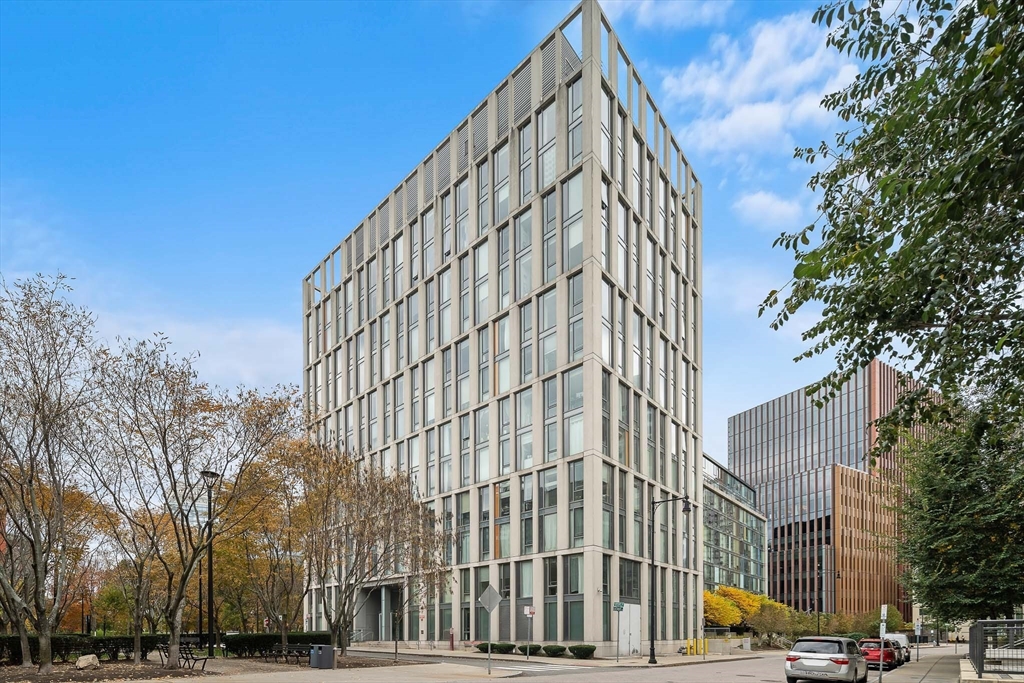 2 Earhart St, Cambridge, Massachusetts, 1 Bedroom Bedrooms, 3 Rooms Rooms,1 BathroomBathrooms,Residential,For Sale,Earhart St,73448697