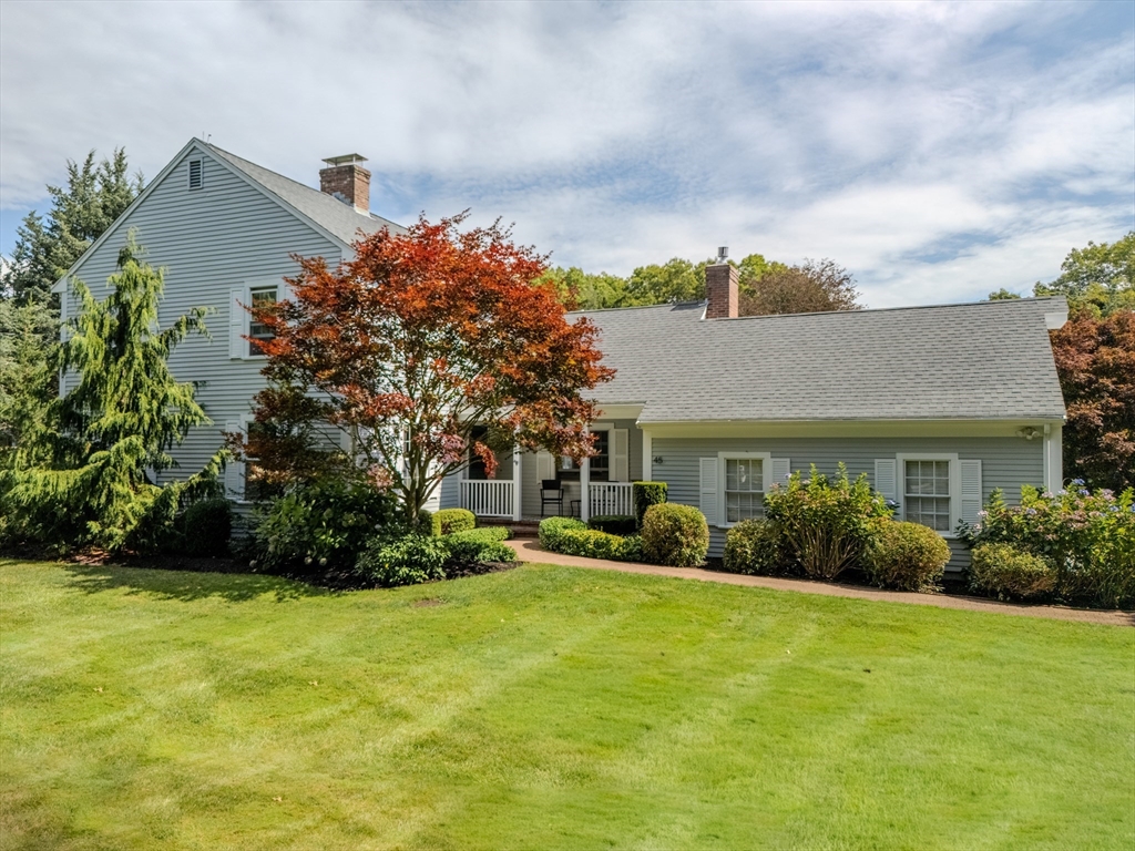 45 High Street, Dartmouth, Massachusetts, 4 Bedrooms Bedrooms, 8 Rooms Rooms,2.5 BathroomsBathrooms,Residential,For Sale,High Street,73428867